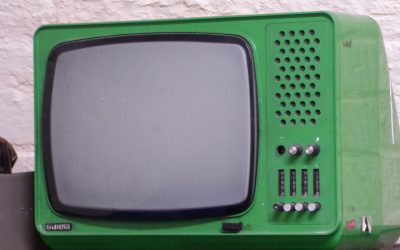 W aktualnych czasach ogromnie multum osób przeznacza swój wolny czas przed telewizorem